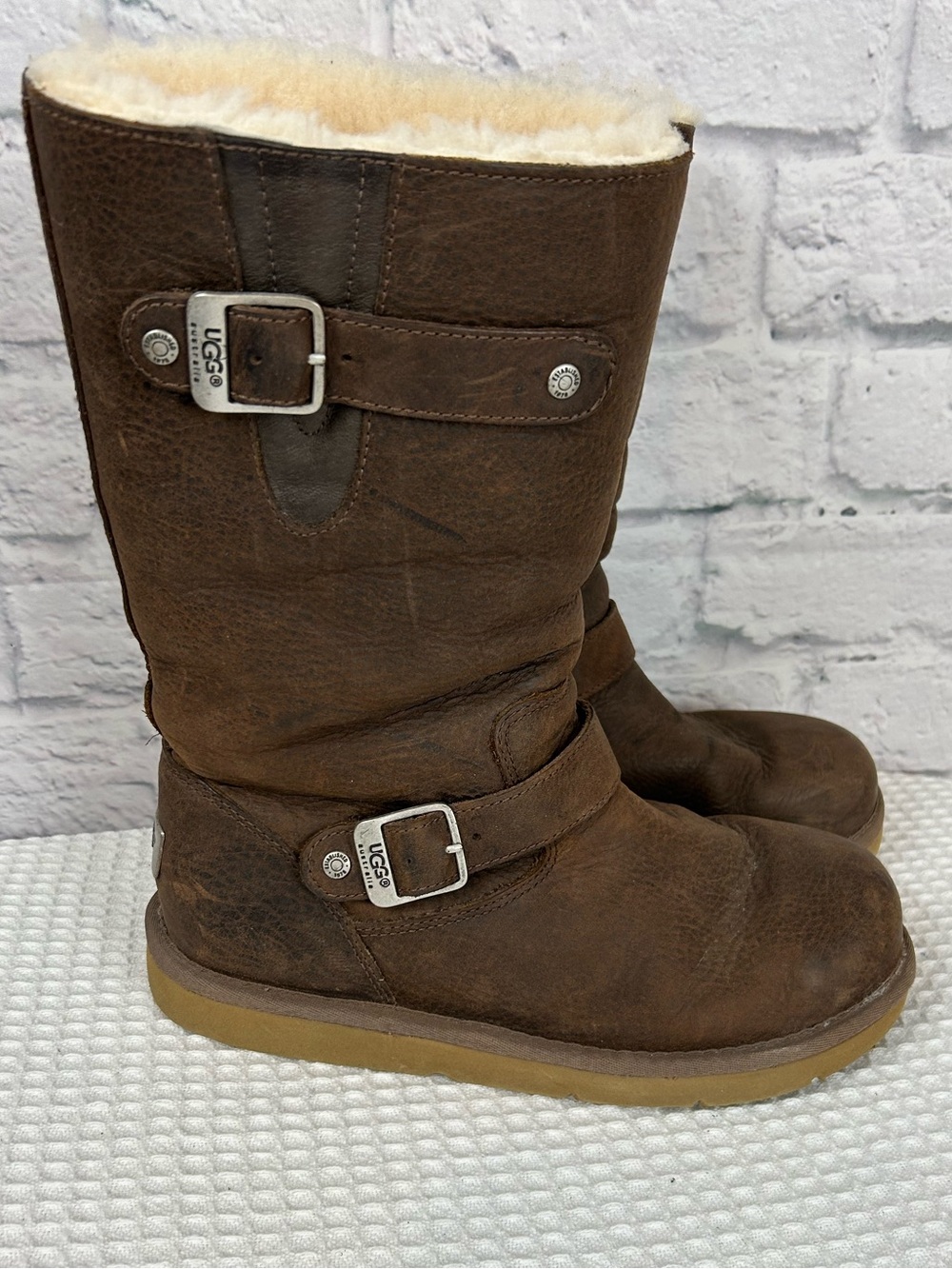 UGG Australia Kensington Brown Leather Shearling Buckle Tall Boots Women’s 8